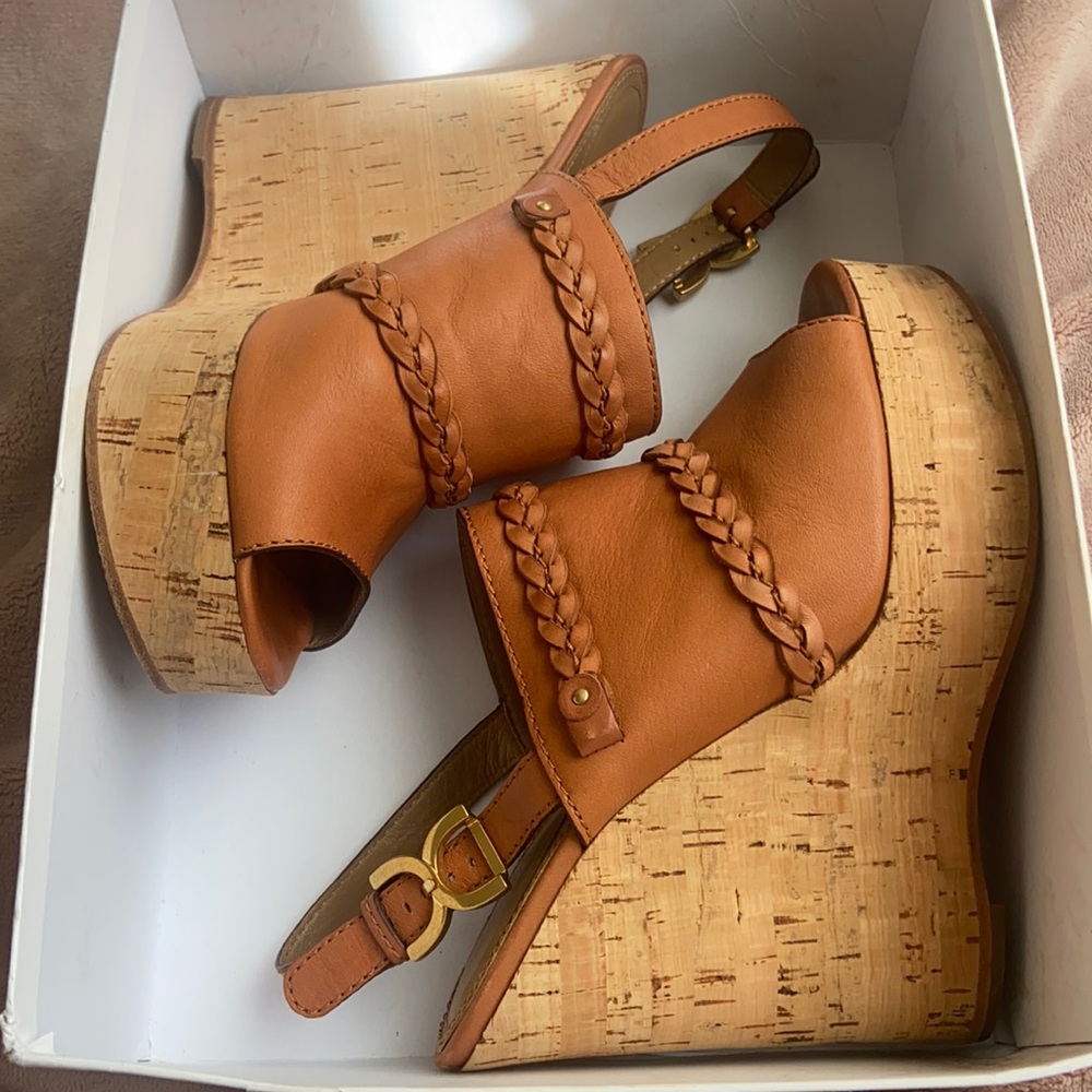Chloe Tan Leather Wedges